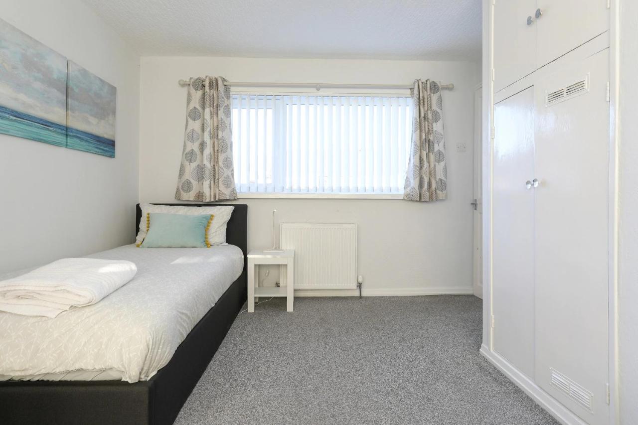 Bedzzz - House On The Green Villa Preston  Luaran gambar