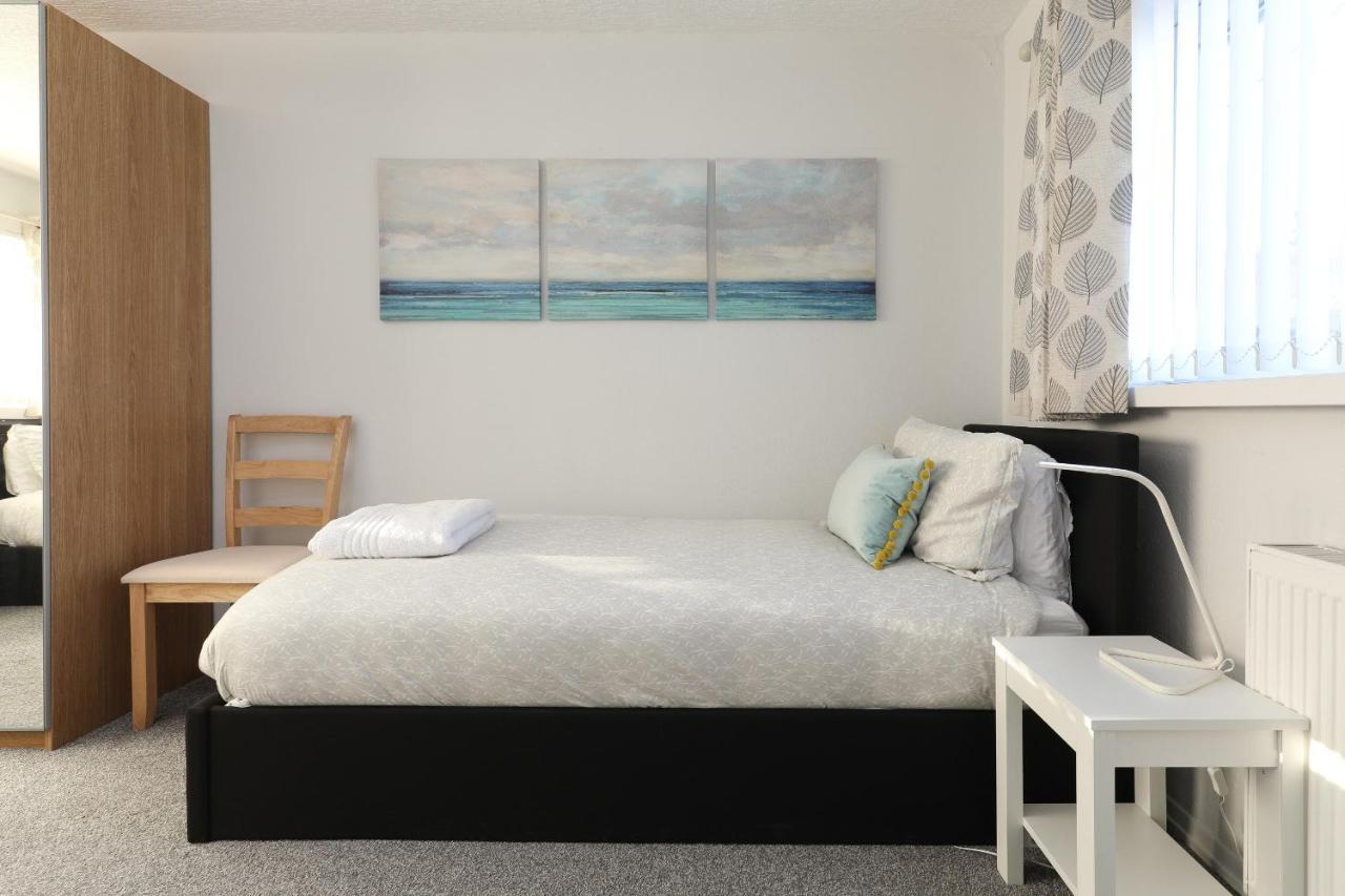 Bedzzz - House On The Green Villa Preston  Luaran gambar